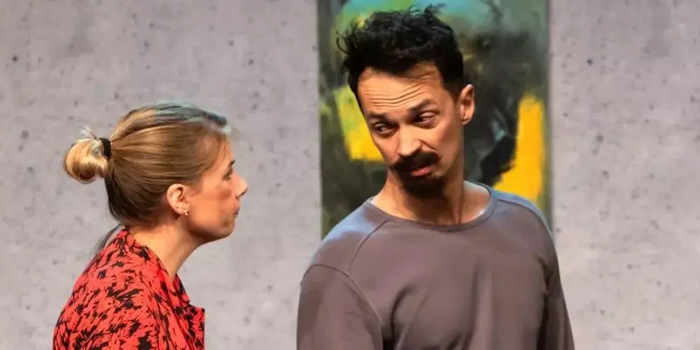 Spektakl Wąsik – komedia pełna śmiechu i zaskakujących zwrotów akcji