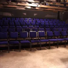 Teatr Współczesny: Odkryj tajemnice Sceny w Baraku w Warszawie