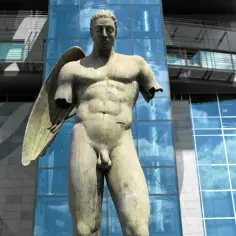 Igor Mitoraj w Piazza Armerina: rzeźby, które zmieniają spojrzenie na sztukę