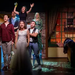 Najlepsze spektakle, które musisz zobaczyć - wyjątkowe doświadczenia teatralne
